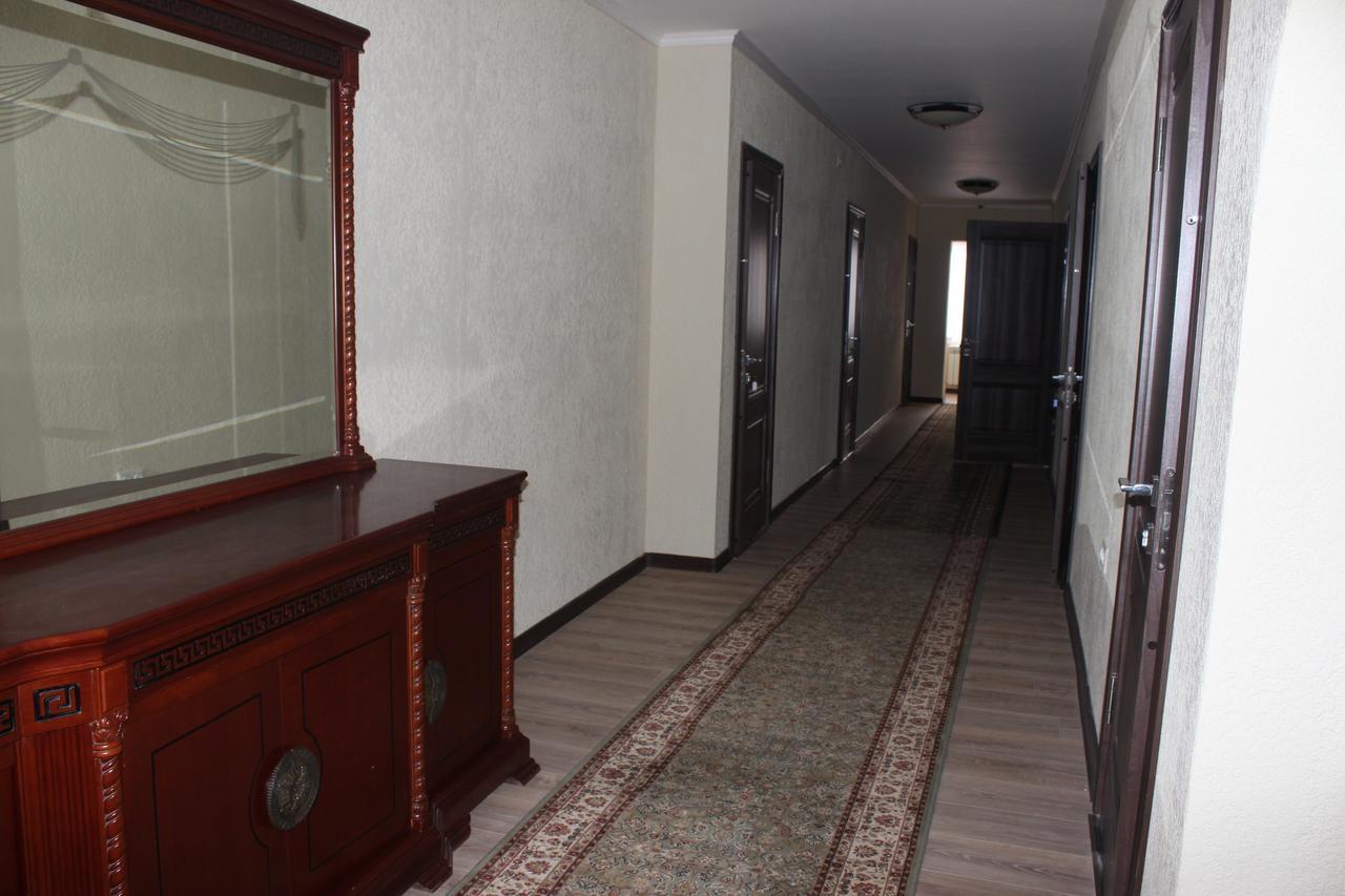 Mount Yard Karakol Hotel Kültér fotó