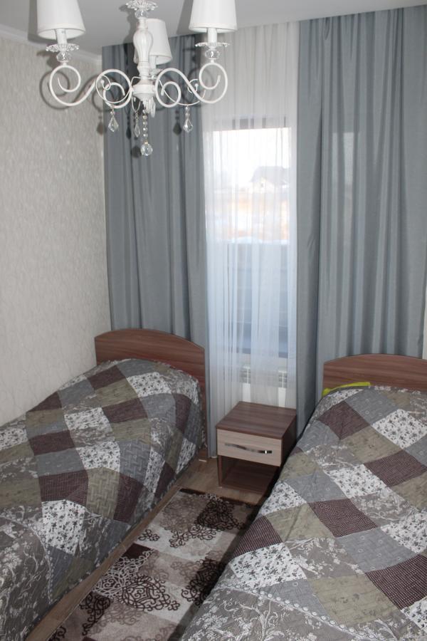 Mount Yard Karakol Hotel Kültér fotó