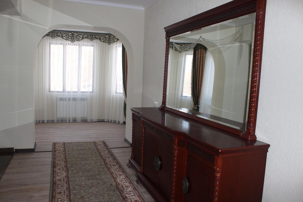 Mount Yard Karakol Hotel Kültér fotó